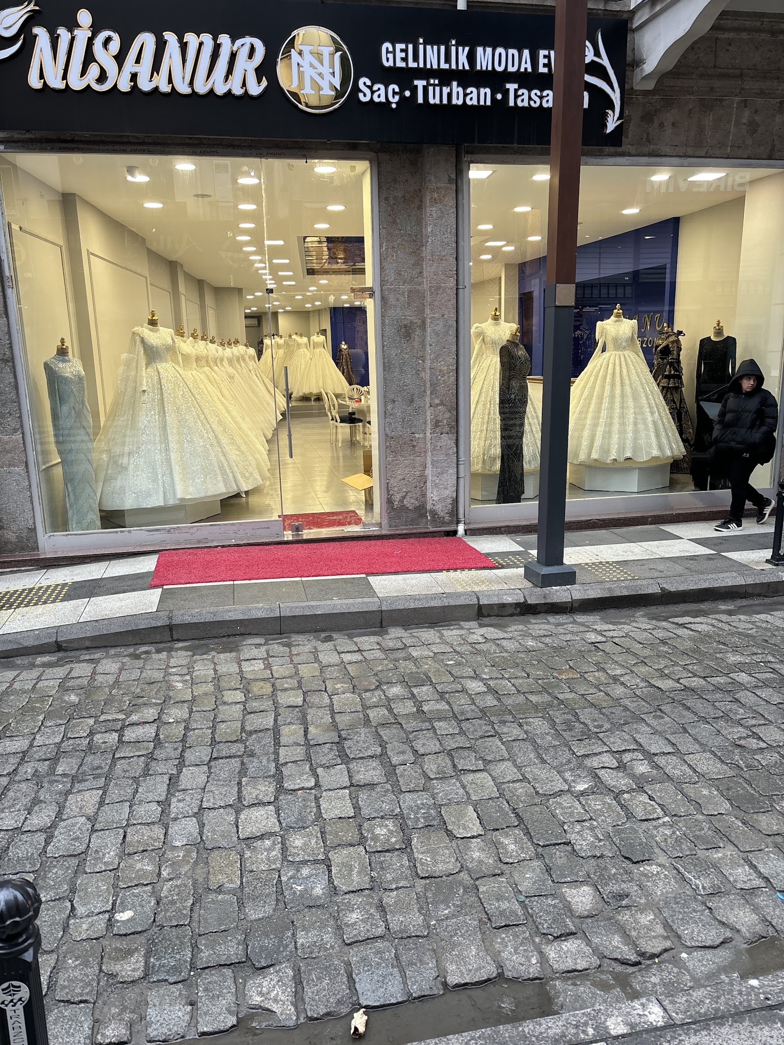Nisanur Moda Evi Trabzon kır düğünü mekanı — Ortahisar