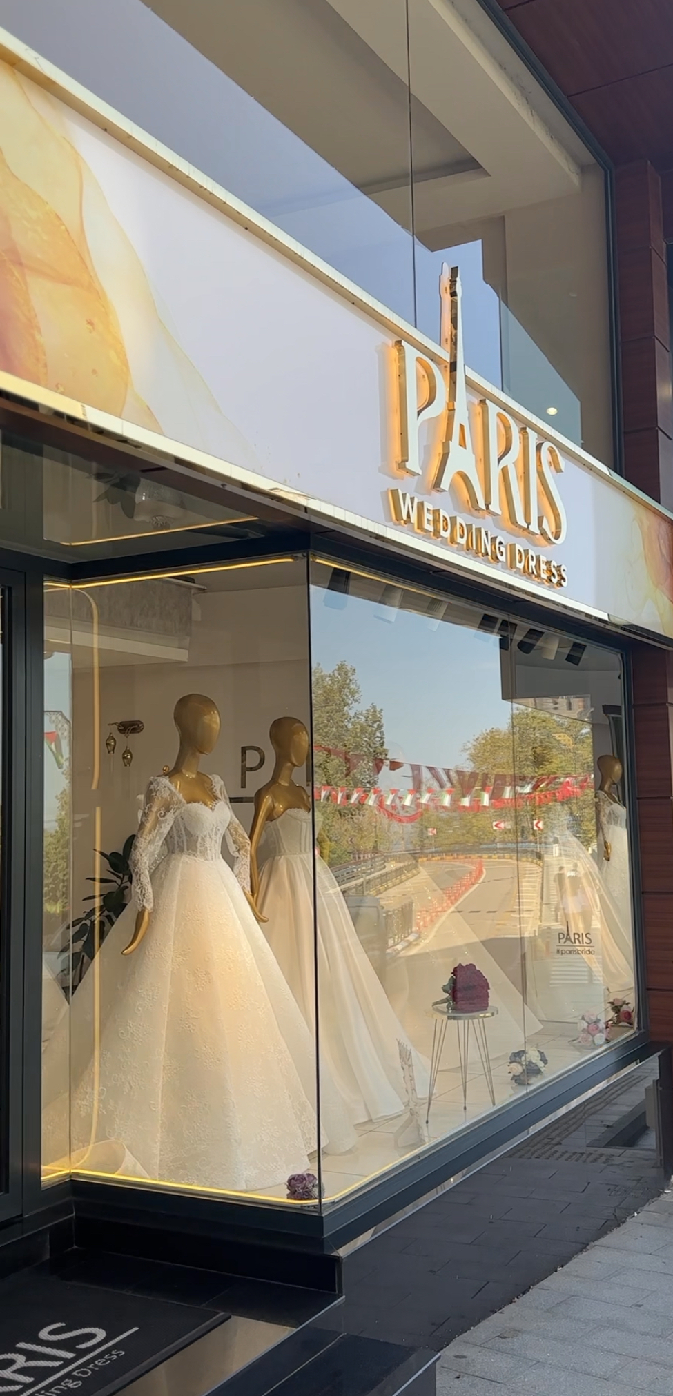 Paris Wedding Dress kır düğünü mekanı — Ortahisar