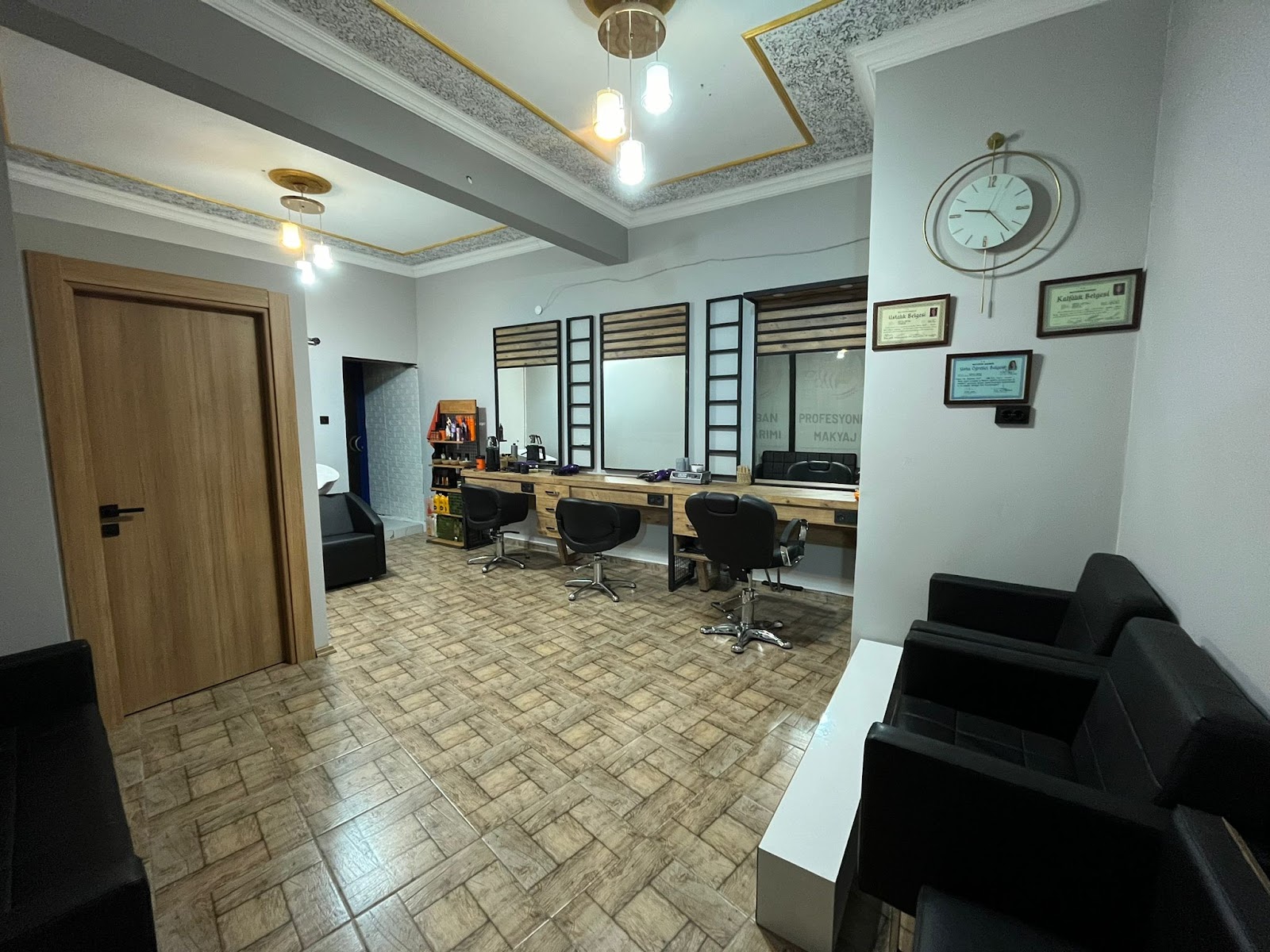 Salon Feyza Bayan Kuaförü kır düğünü mekanı — Ortahisar